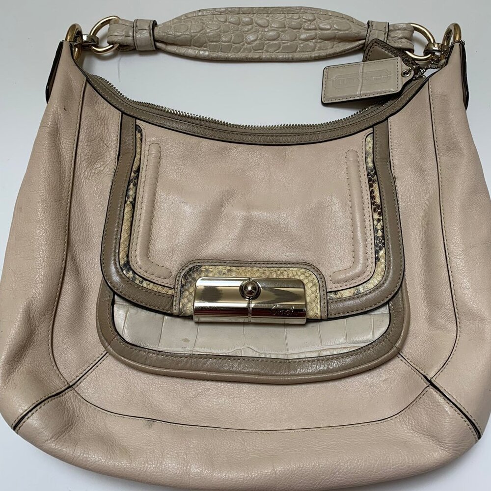Vintage Coach Snake Embossed Trim and Cream Leather Shoulder Bag